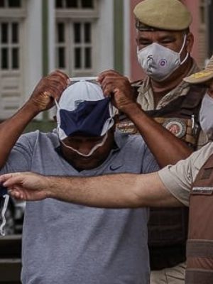 91305pms-sao-orientados-a-usar-mascaras-manter-vidros-das-viaturas-abertos-e-outras-medidas-contra-covid-19-3