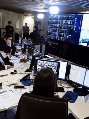 aprovado-congelamento-de-salarios-do-setor-publico-senado-696x461
