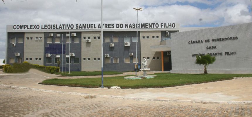 fachada-da-camara-de-juazeiro4
