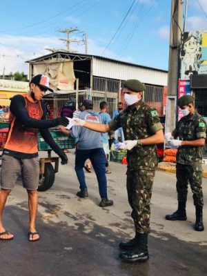 cerca-de-2-mil-mascaras-foram-entregues-no-mercado-do-produtor-de-juazeiro-14