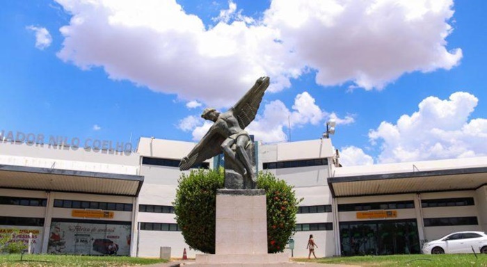 aeroportopetrolinape